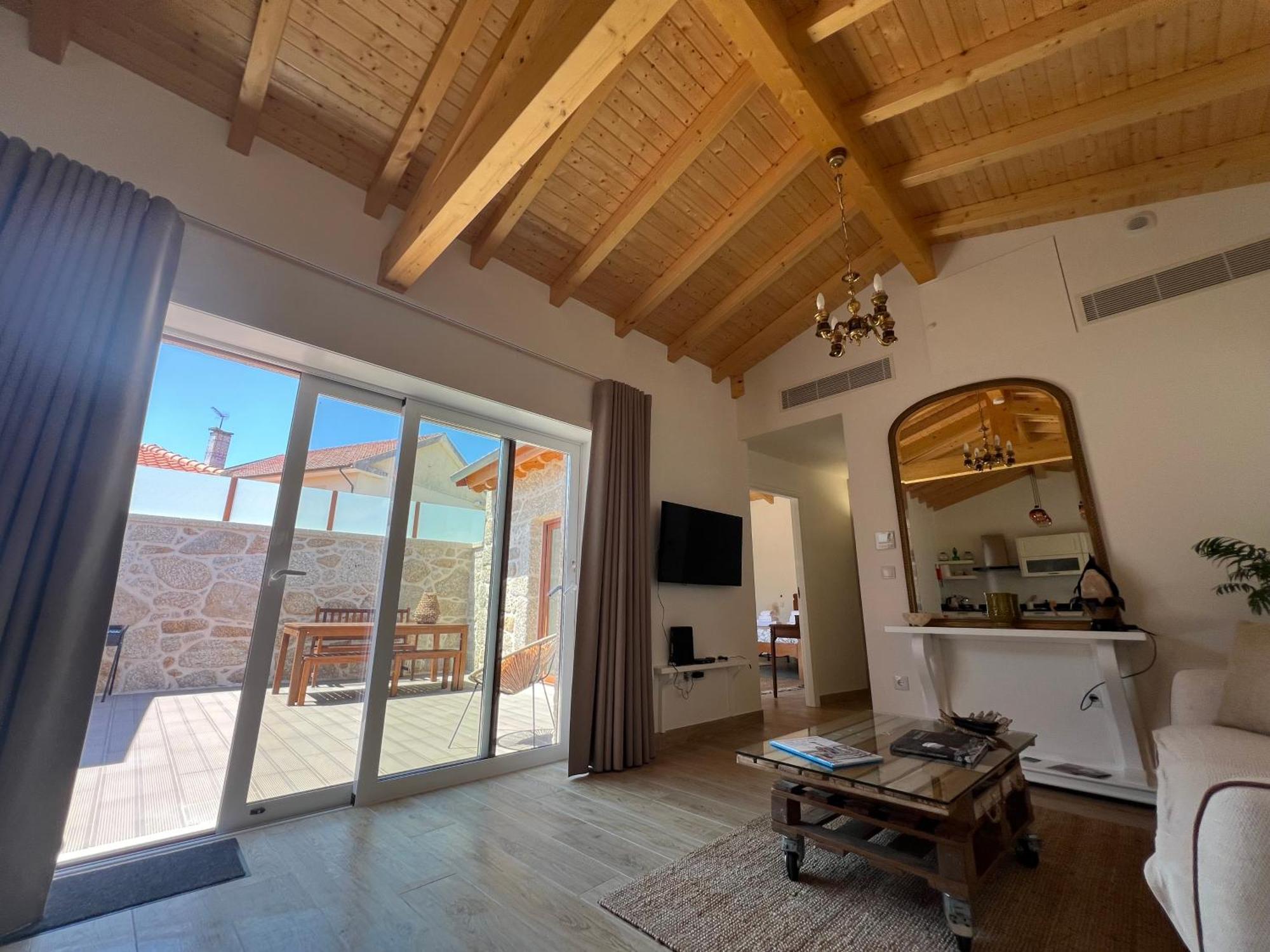 Eido De Bairros - Casa Cantinho Da Touca อาร์กอสเดวัลเดเวซ ภายนอก รูปภาพ