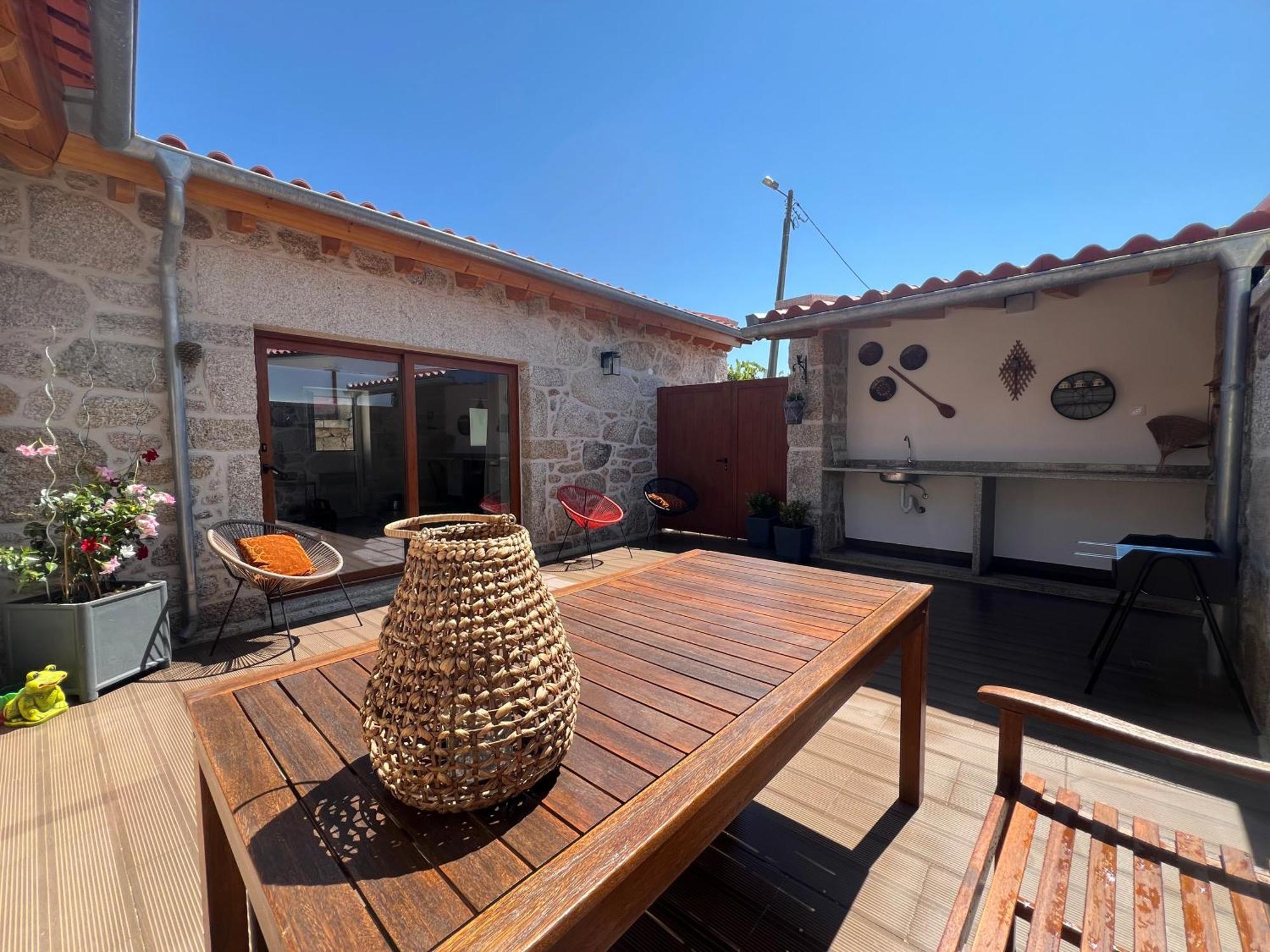 Eido De Bairros - Casa Cantinho Da Touca อาร์กอสเดวัลเดเวซ ภายนอก รูปภาพ